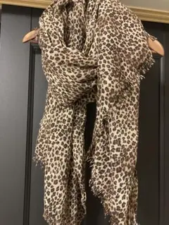 大判ヒョウ柄ストール(23区)