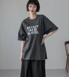 リメイクタックロゴTEE