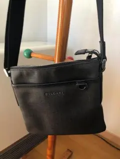 BVLGARI ブルガリ 肩掛け 斜めがけ 男女共用 セレブ 高級