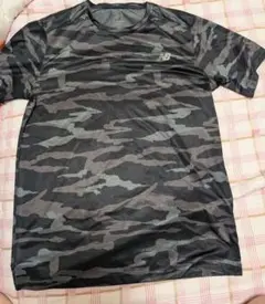 ニューバランスTシャツ