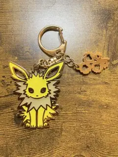 ポケモン　サンダース　キーホルダー　ポケモンセンター　ブイズ