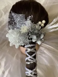 no.3970 成人式髪飾り　成人式　結婚式　髪飾り　銀箔　チュール　紐　和装
