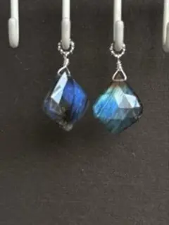 Item thumbnail for item 73ec485e-e2c6-4eda-b2e9-c1d76c17fe74