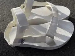 Item thumbnail for item 912a64b6-b0a8-4e39-811a-cdd4022f25fa