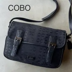 【COBO】ショルダーバッグ　黒　総柄