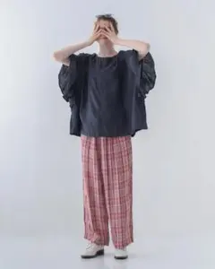 ネストローブ　リネンラッフル袖　Tブラウス