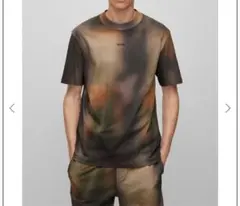 ヒューゴボス　Tシャツ　グラデーション