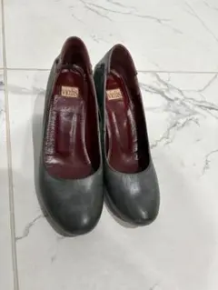 vialis HAND MADE IN SPAIN フラットシューズ　本革39 vialis HAND MADE IN SPAIN フラットシューズ 本革39