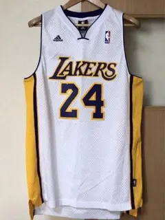 Item thumbnail for item 09f8005c-1869-4f79-b974-e12c5f669fd4