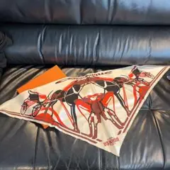 エルメス☆ポワントゥ 三角スカーフ