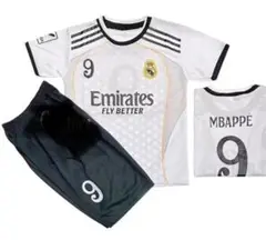 子ども用　リアルマドリード MBAPPÉ 上下セット 6才 7才