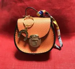【新品】オレンジ ミニバッグ型キーホルダー チャーム　ホースシュー