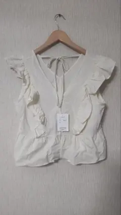 新品■フリル ノースリーブブラウス　Mサイズ