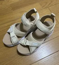 【新品未使用】moz モズ スウェーデン ローゴン サンダル Mサイズ　ベージュ