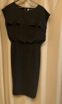 BOSCH フリル付き上品♡黒ワンピース 36
