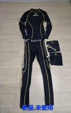 SKINS スキンズ　コンプレッション上下セット Sサイズ