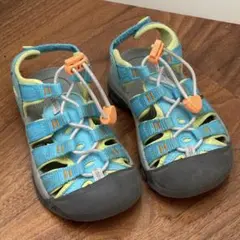 ニューポート バウンドレス サンダル
