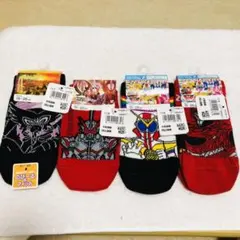 ポケモン ココ　仮面ライダーセイバー　ゼンカイジャー　靴下