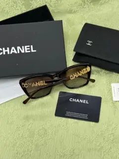 CHANEL ブラウン サングラス
