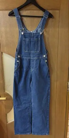 Item thumbnail for item 1a5e61b2-d110-4c49-93ba-ef375d9578cb