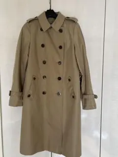 アクアスキュータム トレンチコート
