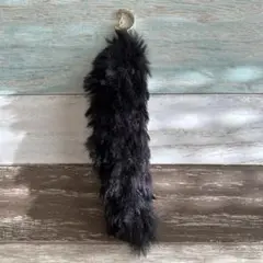 ハンドメイド　しっぽ　キーホルダー　ブラック
