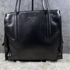 ✨希少美品✨プラダ ショルダーバッグ オールレザー 黒 肩掛け ロゴ型押し