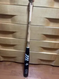 マルーチ木製バット　ヒビあり
