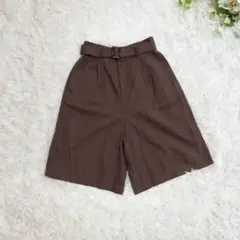ジーユー　リネンブレンドバミューダパンツ（S）ブラウン系　ベルト付き