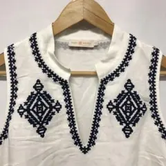 Item thumbnail for item 4ca23ce8-1d77-4390-bed9-0f8dd2056615