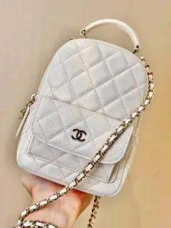 CHANEL キルティングショルダーバッグ ホワイト