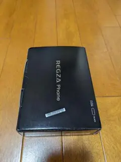 IS04 REGZA phoneの箱のみ
