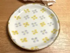 新天器　波佐見焼　花柄　プレート