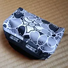 ポーチ