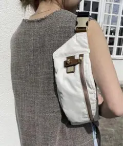 美品★ORSETTO★オルセット★ボディバッグ★ウエストポーチ★カーキ ORSETTO / オルセット】ナイロンウエストBAG スピックアンド