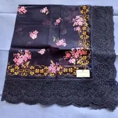 PIERRE BALMAIN 花柄レースハンカチ