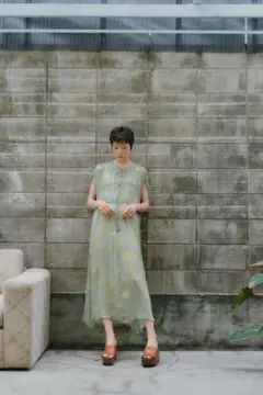 【新品未使用】ZARA WOMAN プリント柄ワンピース XS