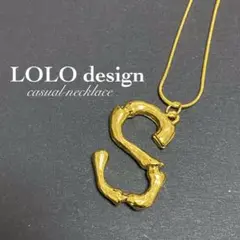 新品★メルカリ便★ビックイニシャル ☆ ゴールド×ネックレス ☆