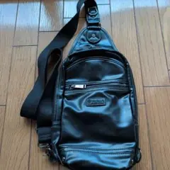 E.L.A. イーエルエー ブラック ボディ ショルダー バッグ