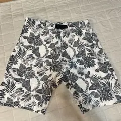 柄入りハーフパンツ