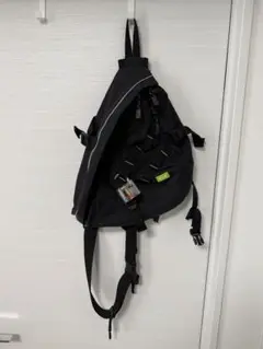 HUF EMBARCADERO ONE SHOULDER BAG