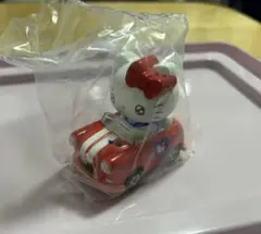 ハローキティ ミニカー 赤　トミカ