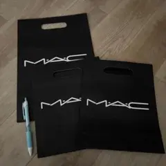 Item thumbnail for item 54567a36-0a0c-4be0-b887-adb699fce68b