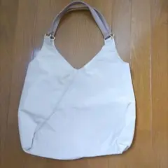 おしゃれなクリーム色 シンプルトートバッグ