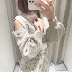 AnMILLE ショルダービジューニット ベージュ