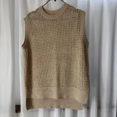ベージュ 透かし編み ノースリーブニット