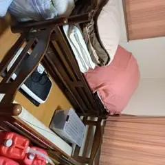 2段ベッド　勉強机2つ