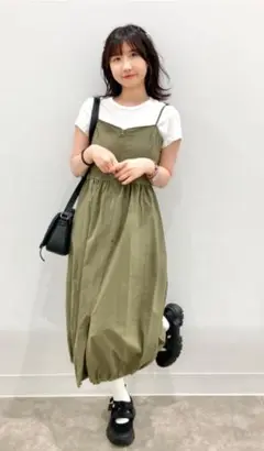 タグ付き　フロントジップバブルヘムワンピース丈短め