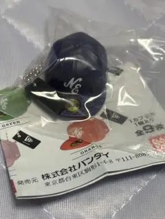 newera キャップガチャ パープル未開封