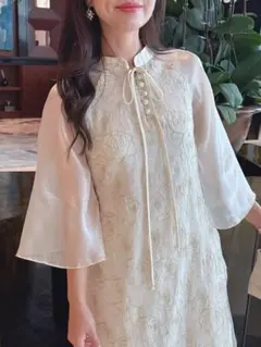 ベトナム女性アオザイ(Áo dài Việt Nam /No 351/